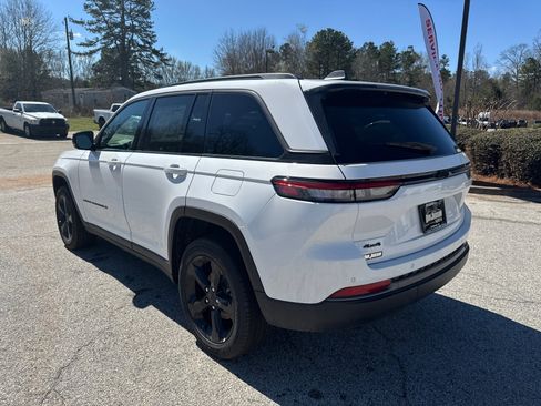 New 2026 Jeep Grand Cherokee Limited image 7