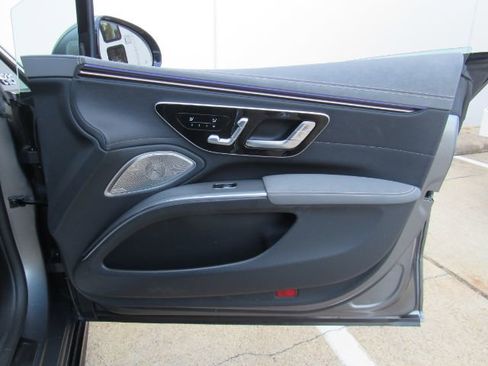 Used 2023 Mercedes-Benz EQS 580 4MATIC image 21