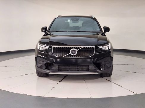 Used 2023 Volvo XC40 B4 Core w/ Protection Package Premier FWD image 9