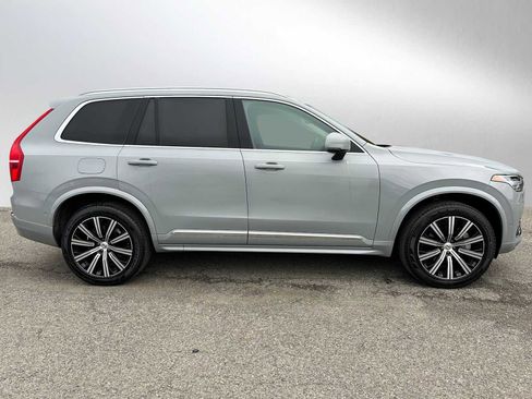 Certified 2025 Volvo XC90 B6 Plus image 2