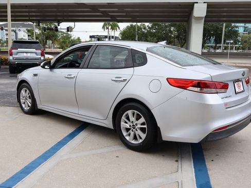 Used 2016 Kia Optima LX FWD image 4