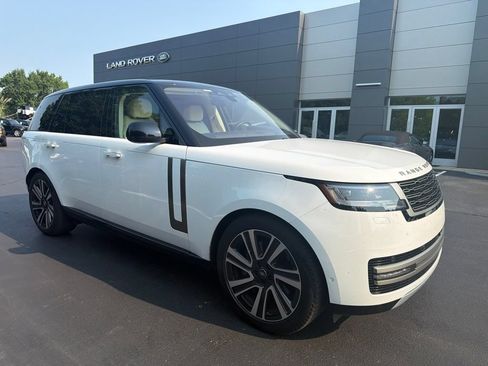 Certified 2023 Land Rover Range Rover Long Wheelbase SE AWD/4WD image 6