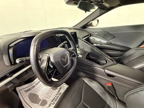 Used 2022 Chevrolet Corvette Stingray Coupe w/ Z51 Performance Package RWD image 6