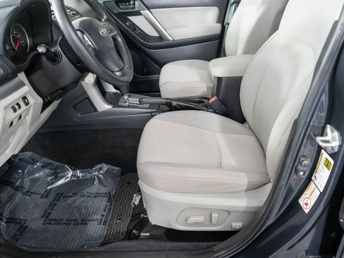 Used 2015 Subaru Forester 2.5i Premium w/ All-Weather Package image 10