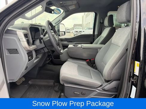 Used 2025 Ford F350 XLT w/ Black Appearance Package AWD/4WD image 14