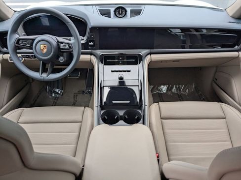 New 2025 Porsche Panamera 4 AWD/4WD image 21