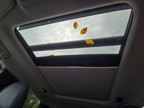 Used 2025 Mitsubishi Outlander Trail Edition image 33