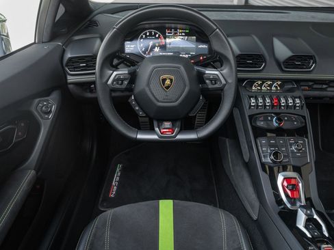 Used 2016 Lamborghini Huracan LP 610-4 image 10