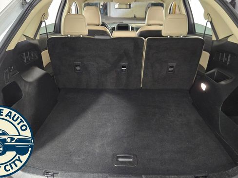 Used 2023 Ford Edge SEL image 32