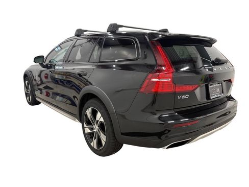 Used 2022 Volvo V60 T5 Cross Country w/ Lounge Package AWD/4WD image 6