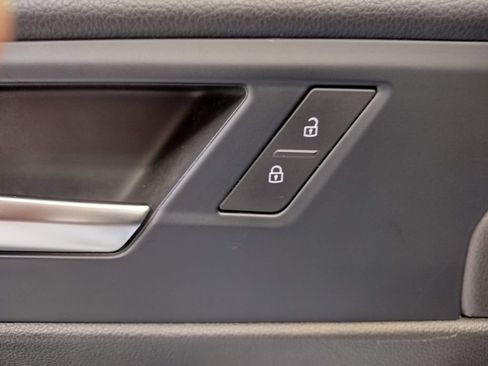 Certified 2024 Volkswagen Jetta S FWD image 19