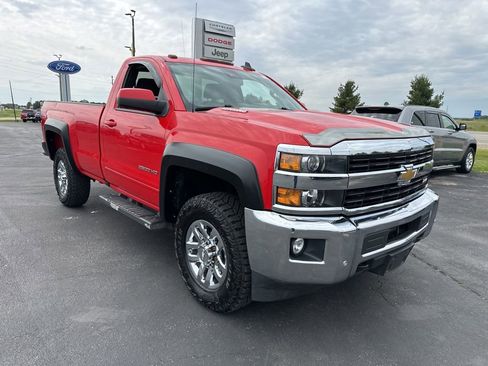 Used 2016 Chevrolet Silverado 2500 LT w/ LT Convenience Package AWD/4WD image 2