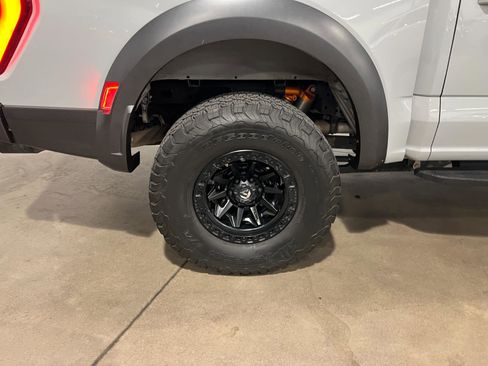 Used 2023 Ford F150 Raptor AWD/4WD image 41