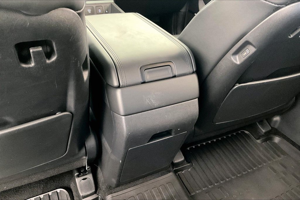 Used 2025 Hyundai Santa Fe Calligraphy FWD image 29