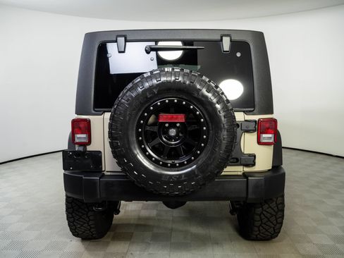 Used 2018 Jeep Wrangler Unlimited Sport w/ Connectivity Group AWD/4WD image 26