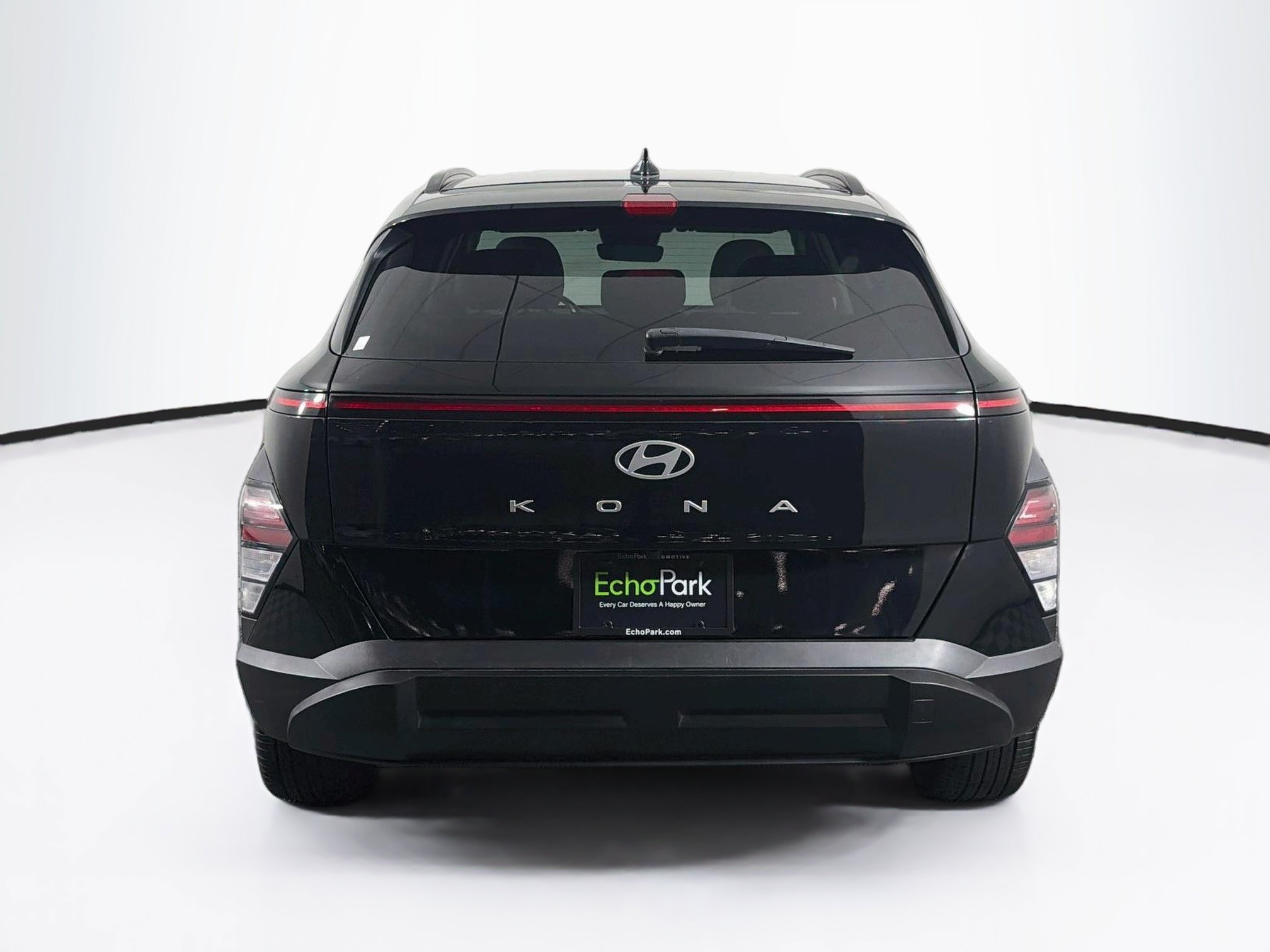 Used 2025 Hyundai Kona SEL FWD image 7