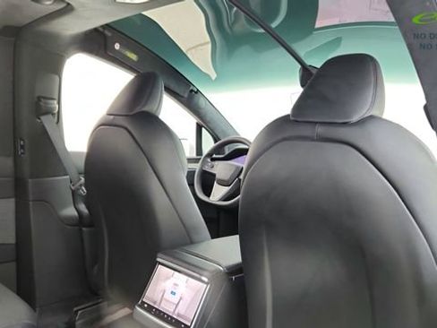 Used 2024 Tesla Model X AWD/4WD image 25