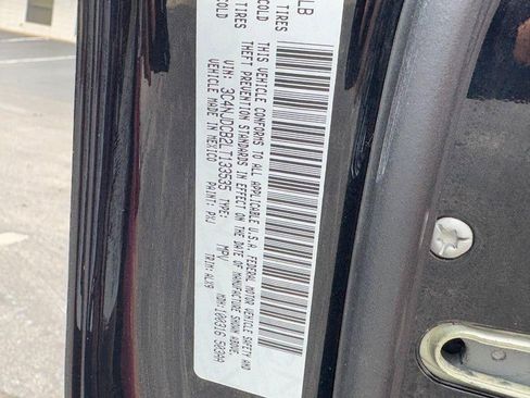 Used 2020 Jeep Compass Limited AWD/4WD image 23