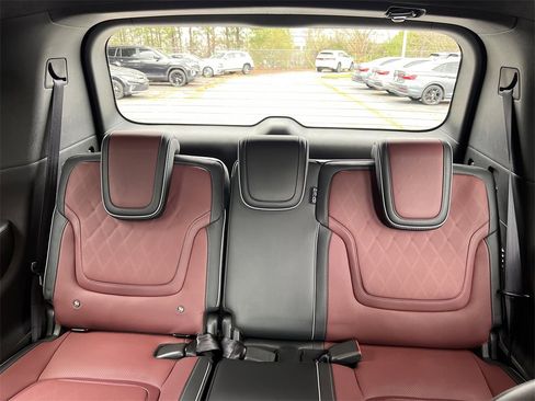 Used 2025 INFINITI QX80 Autograph w/ Premium Cargo Package image 19