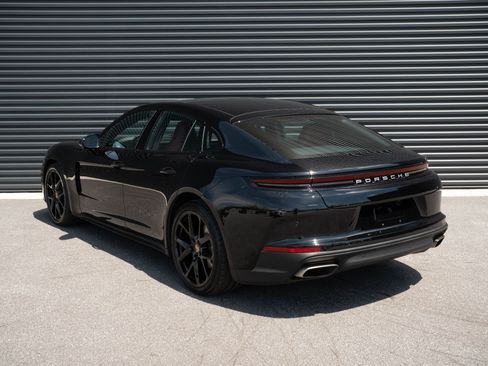 Certified 2024 Porsche Panamera 4 AWD/4WD image 3