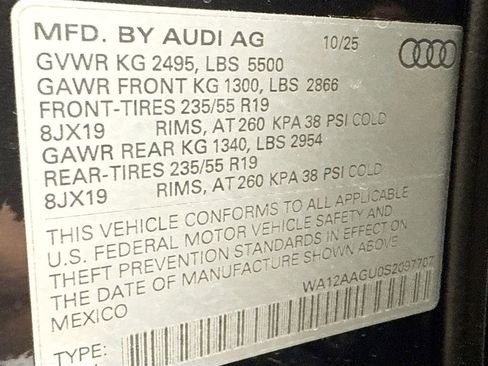 Used 2025 Audi Q5 Premium Plus w/ Premium Plus AWD/4WD image 35