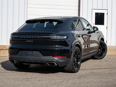 Used 2025 Porsche Cayenne E-Hybrid Coupe image 7