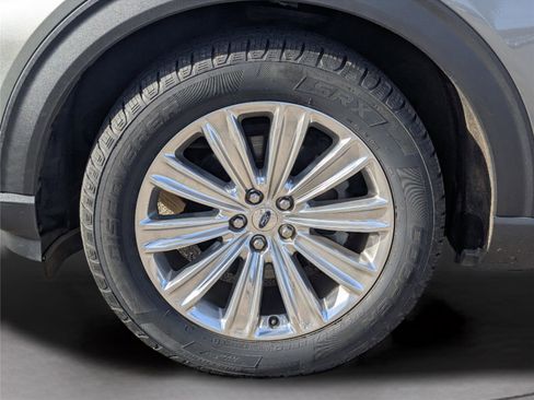 Used 2020 Ford Explorer Limited image 9