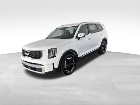 Certified 2024 Kia Telluride S AWD/4WD image 5