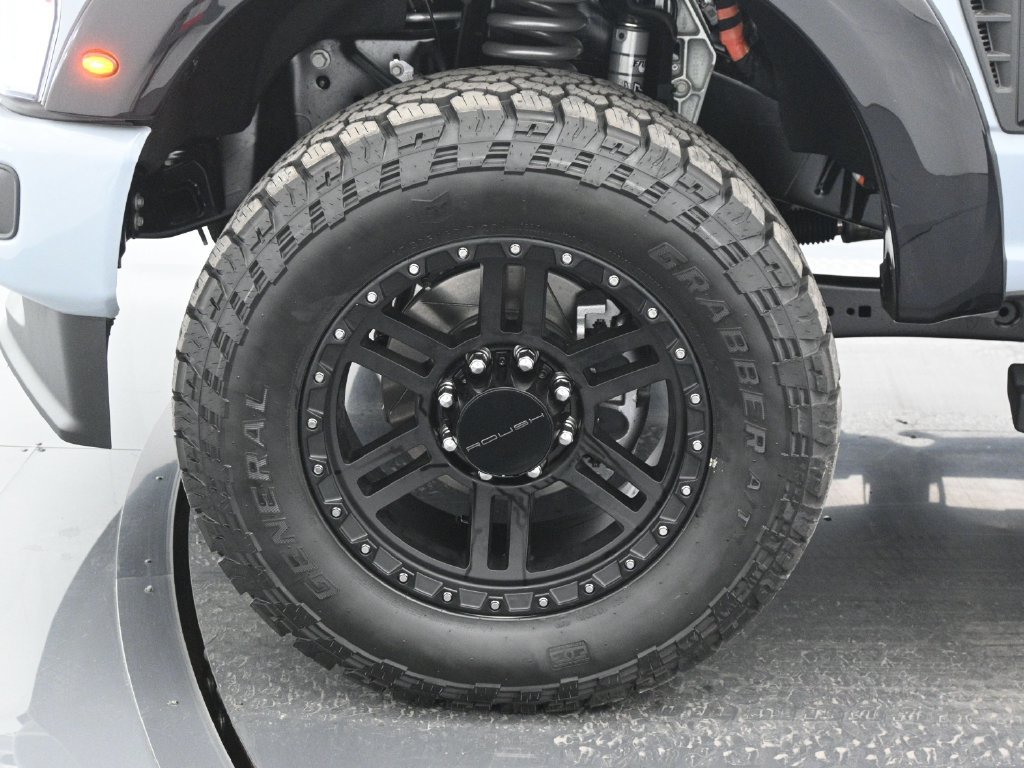 New 2026 Ford F250 Lariat w/ Black Appearance Package AWD/4WD image 25