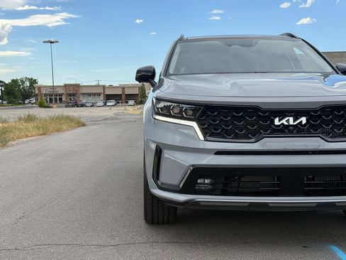 Used 2022 Kia Sorento SX AWD/4WD image 4