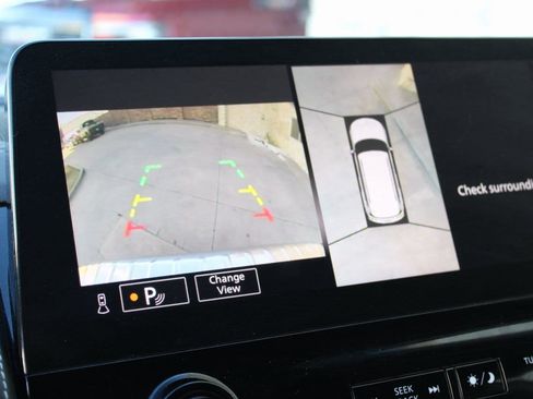 Used 2024 INFINITI QX80 Luxe image 9