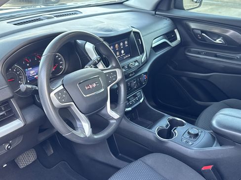 Used 2023 GMC Terrain SLE w/ Driver Convenience Package image 5