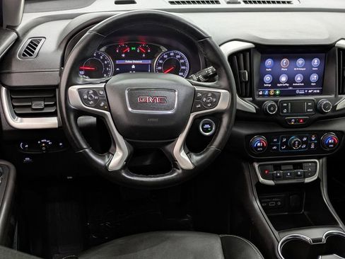 Used 2024 GMC Terrain SLT AWD/4WD image 4