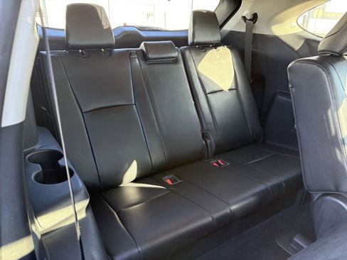 Used 2022 Toyota Highlander XLE image 33