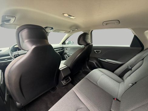 Used 2025 Kia K4 FWD image 27