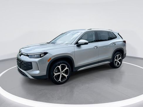 New 2025 Volkswagen Tiguan SE image 1