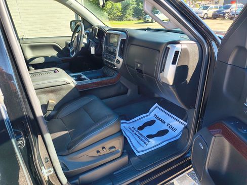 Used 2018 GMC Sierra 1500 SLT image 9