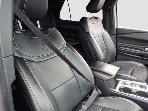 Used 2020 Ford Explorer ST w/ ST High-Performance Pack AWD/4WD image 21