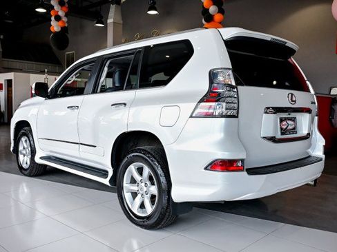 Used 2016 Lexus GX 460 image 7