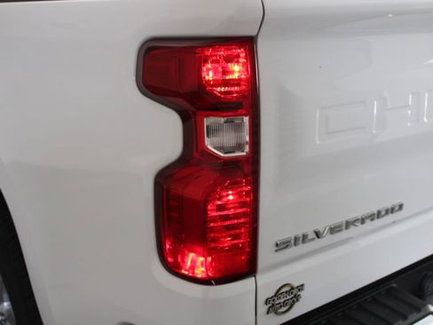 Used 2024 Chevrolet Silverado 1500 Custom image 55