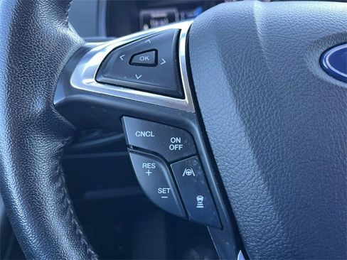 Used 2023 Ford Edge SEL image 31