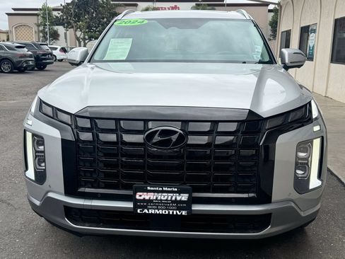 Used 2024 Hyundai Palisade Limited FWD image 9