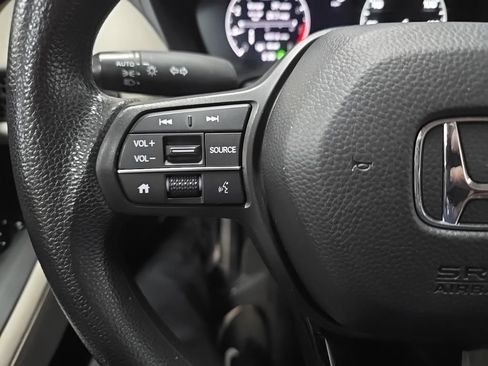 Used 2023 Honda HR-V LX image 19