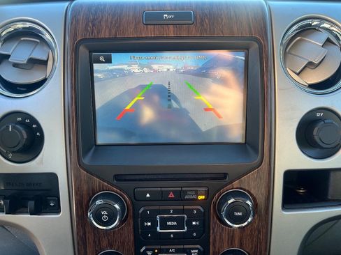 Used 2014 Ford F150 Lariat w/ Equipment Group 502A Luxury image 19