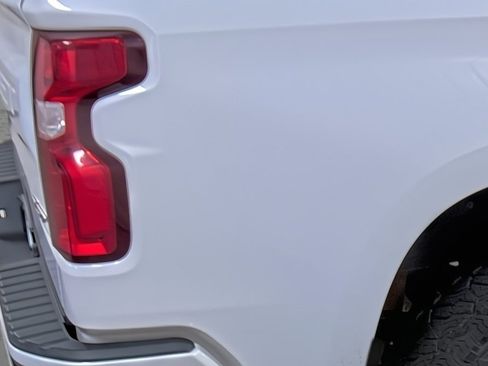 Used 2019 Chevrolet Silverado 1500 RST image 13