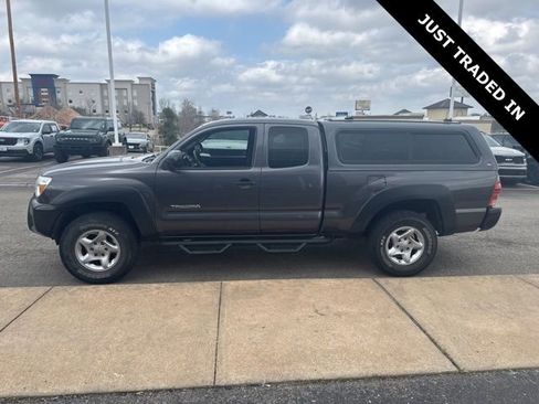Used 2012 Toyota Tacoma PreRunner image 1