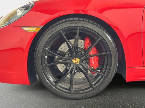 Used 2019 Porsche 718 Cayman GTS image 12