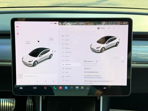 Used 2018 Tesla Model 3 Long Range AWD/4WD image 64