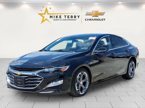 Used 2024 Chevrolet Malibu LT FWD image 1