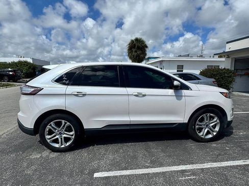 Used 2018 Ford Edge Titanium w/ Technology Package AWD/4WD image 8